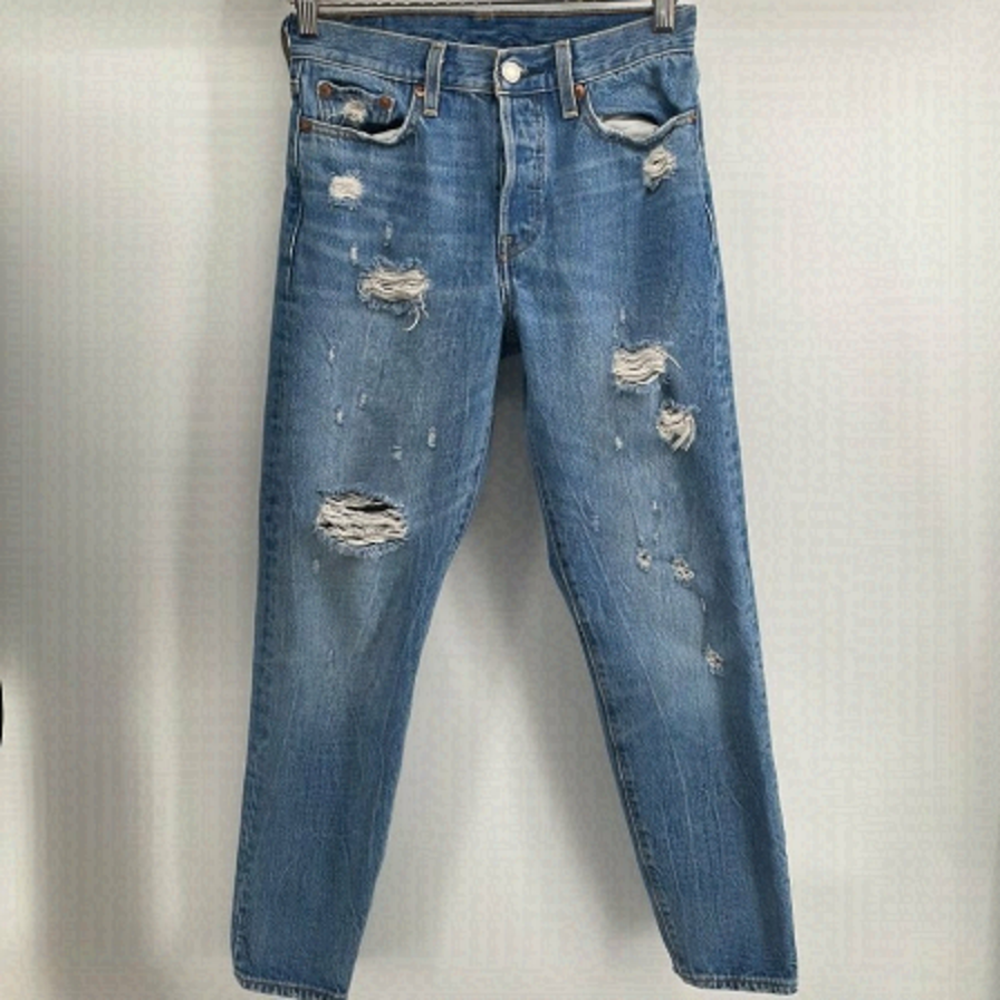 𝅺levi’s 100% cotton jeans button fly distressed medium wash sz 26